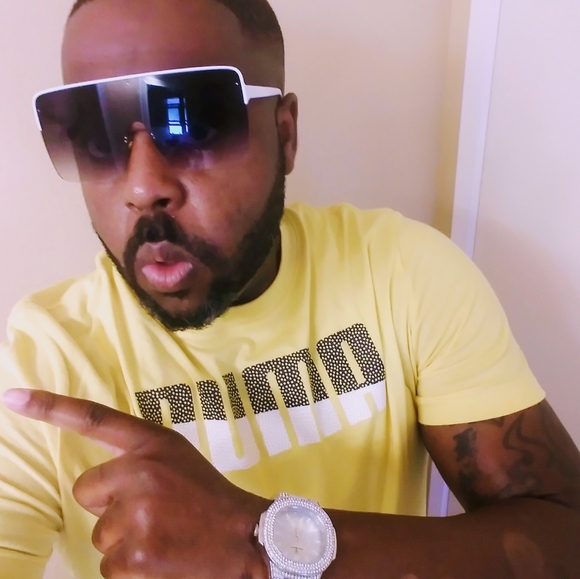 Calvin Class - Picture 2 of 3